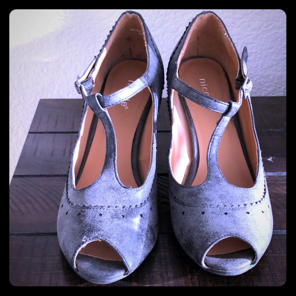 Cute wedges! Barely worn.